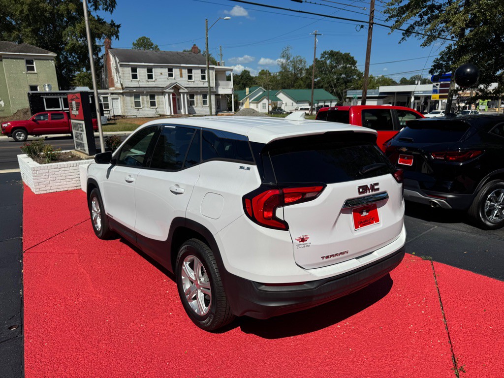 2020 GMC Terrain Image 6