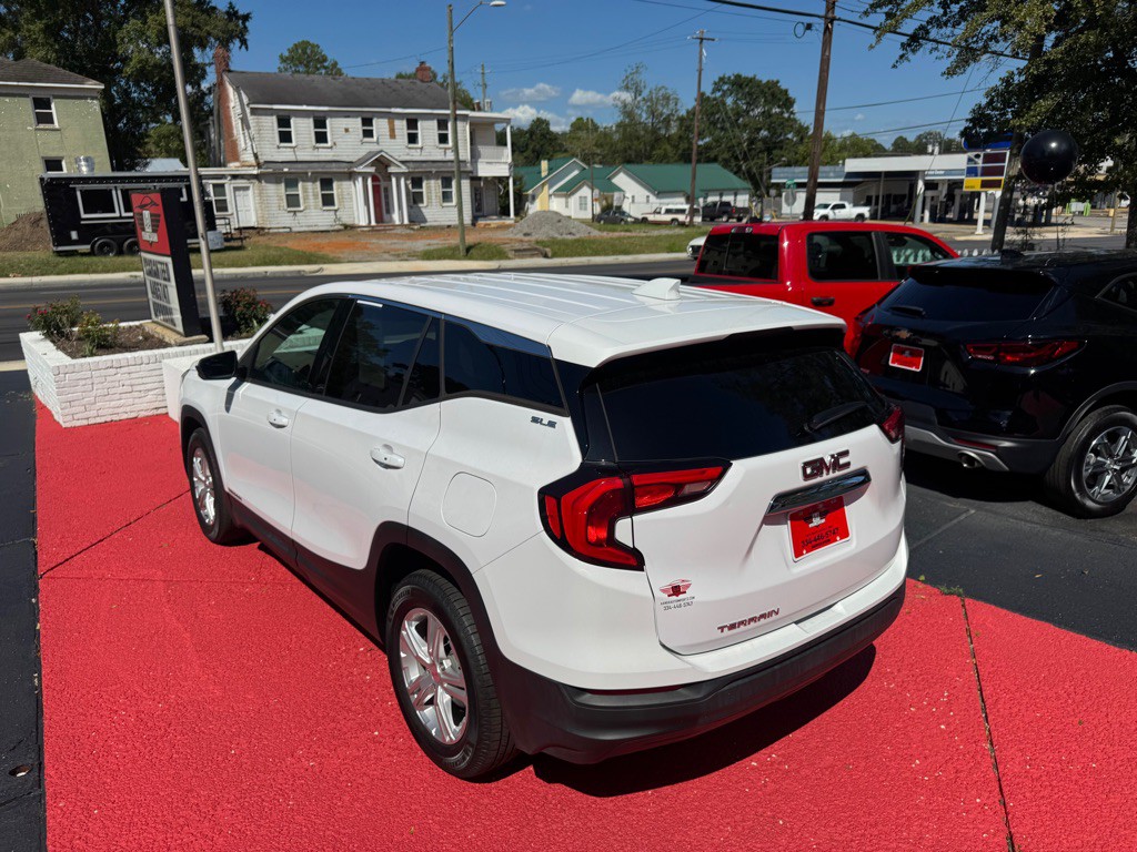 2020 GMC Terrain Image 12