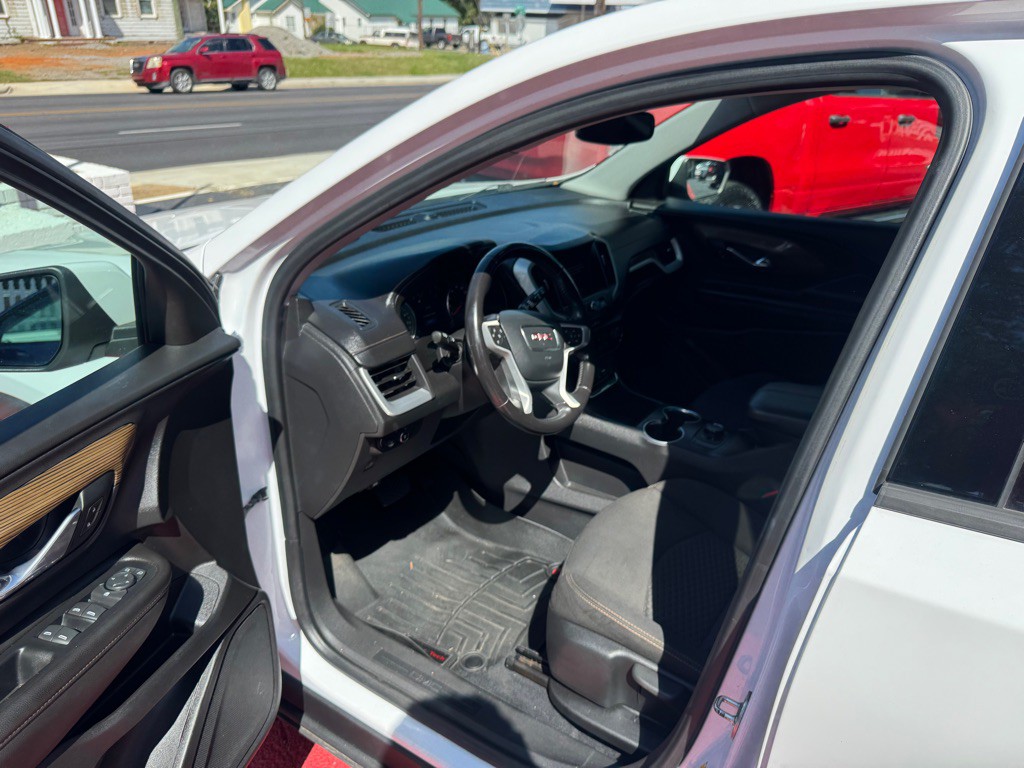 2020 GMC Terrain Image 13