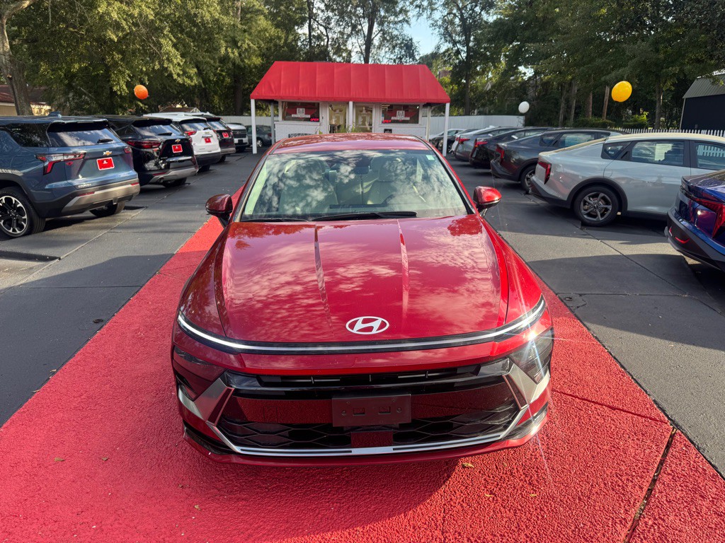 2025 Hyundai Sonata Image 2