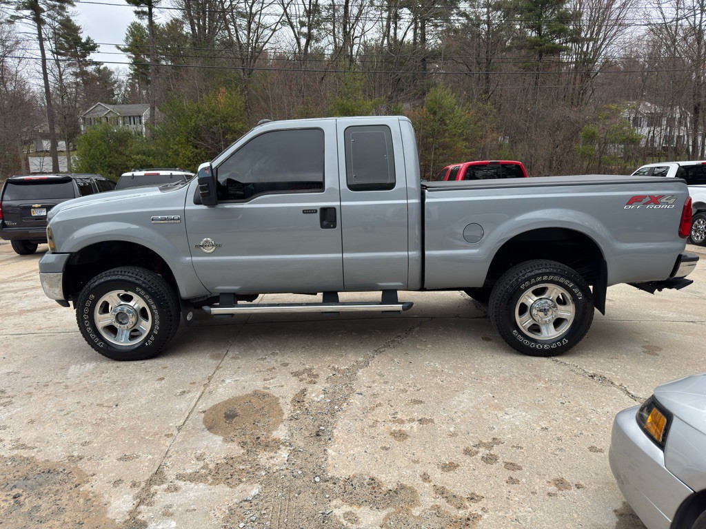 2006 Ford F-350 Image 3