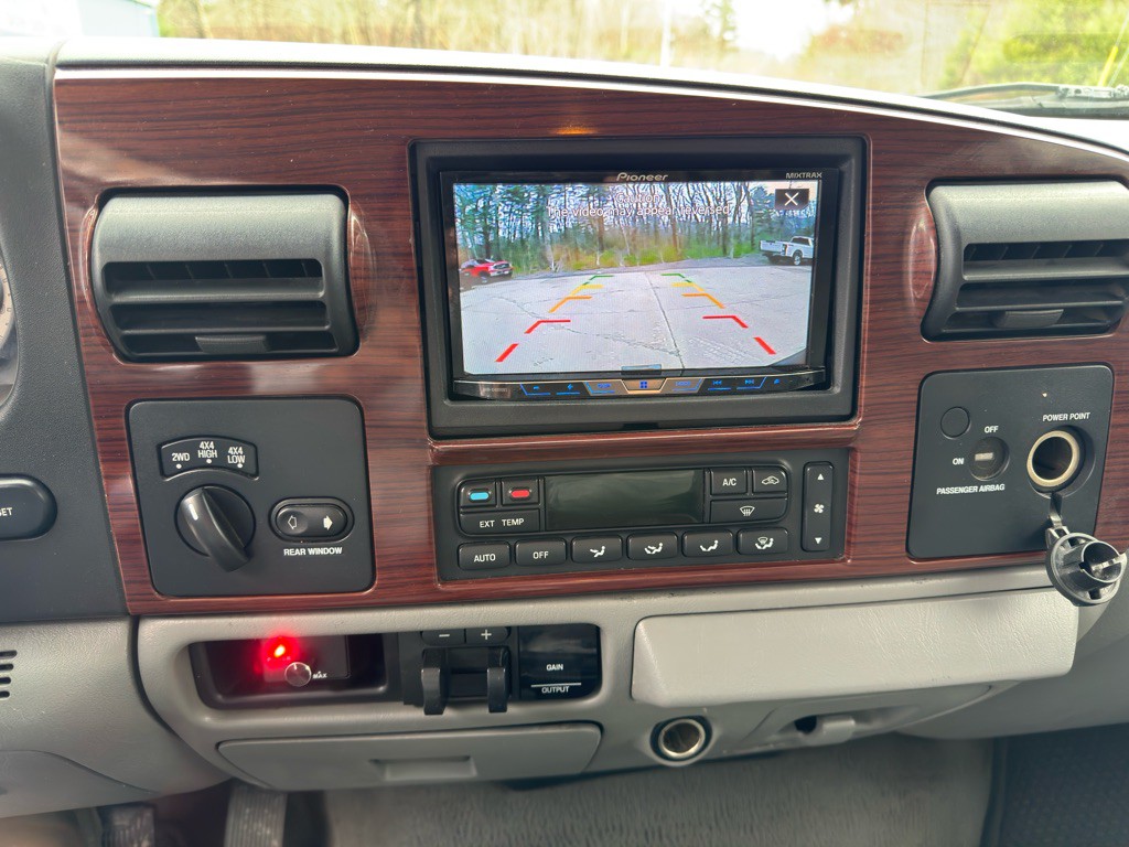 2006 Ford F-350 Image 14