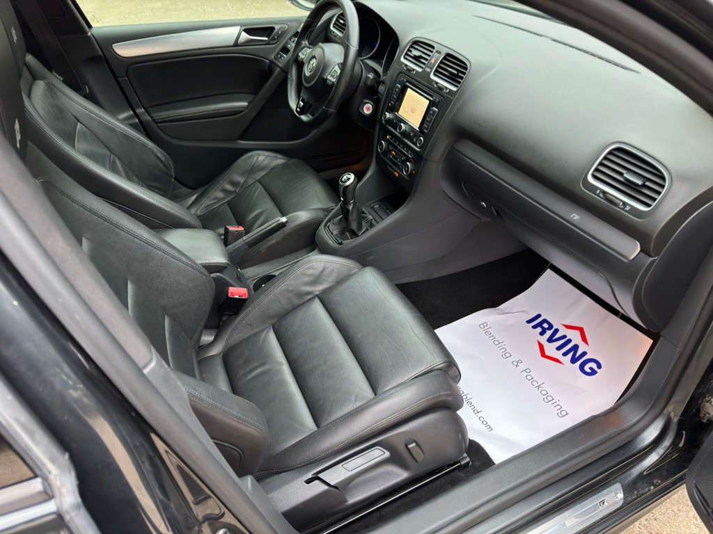 2012 Volkswagen Golf Image 18