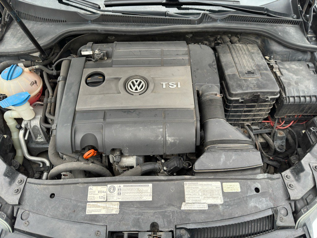 2012 Volkswagen Golf Image 23