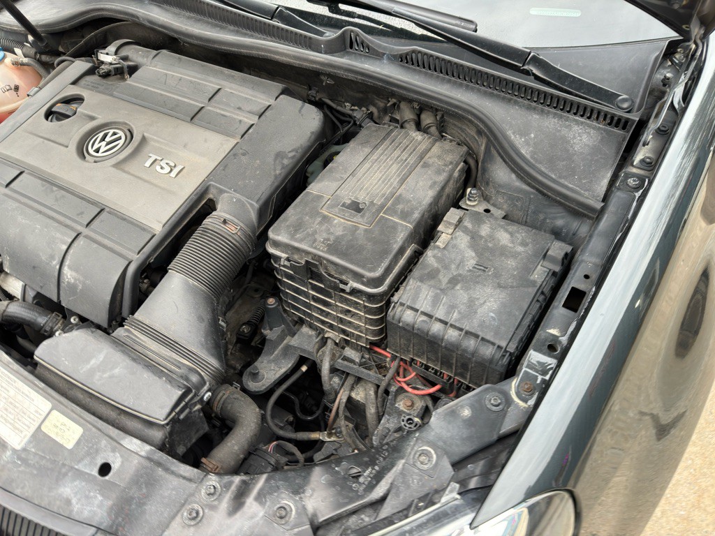 2012 Volkswagen Golf Image 25