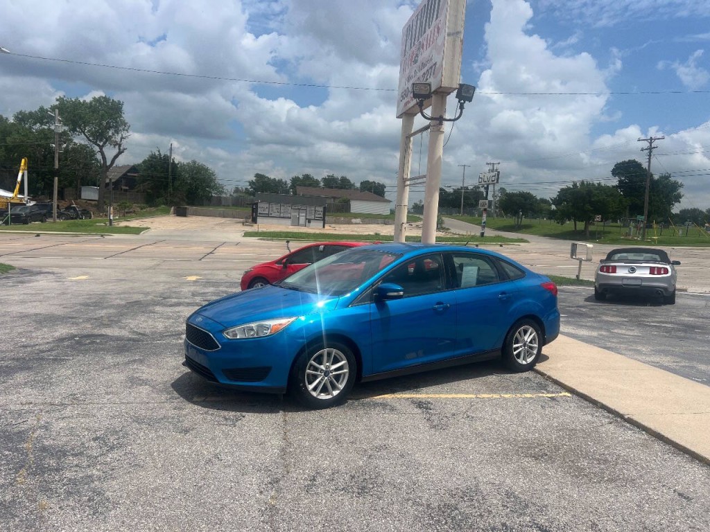 2015 Ford Focus Image 2