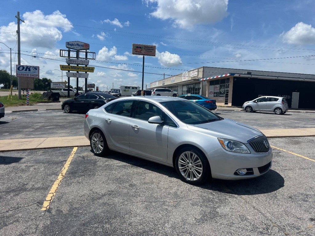 2013 Buick Verano Image 8