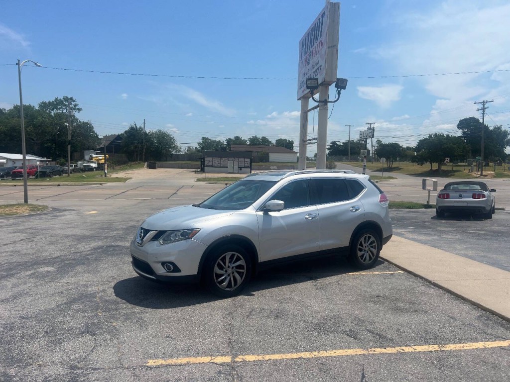 2014 Nissan Rogue Image 2