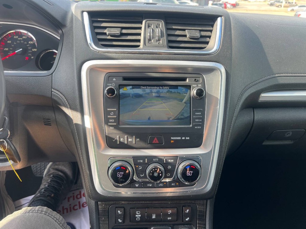 2015 GMC Acadia Image 15