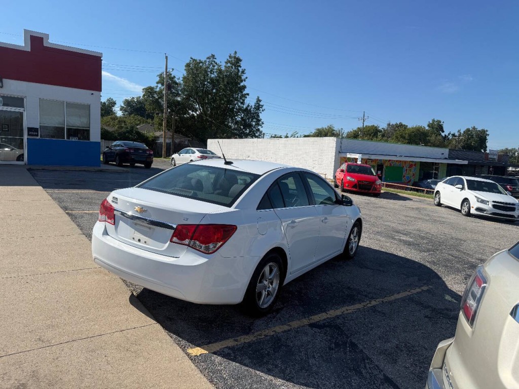 2014 Chevrolet Cruze Image 6