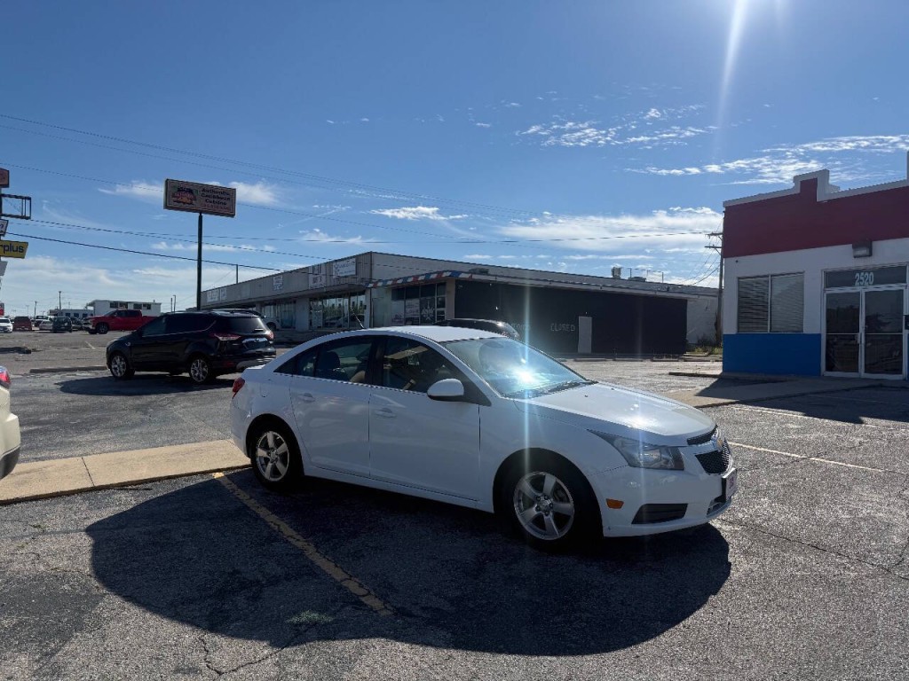 2014 Chevrolet Cruze Image 8