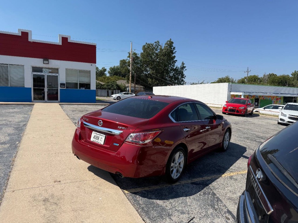 2013 Nissan Altima Image 6