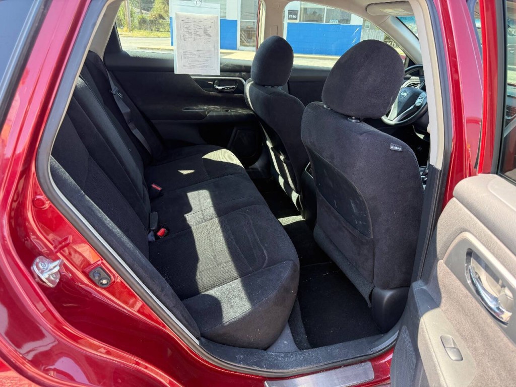 2013 Nissan Altima Image 11