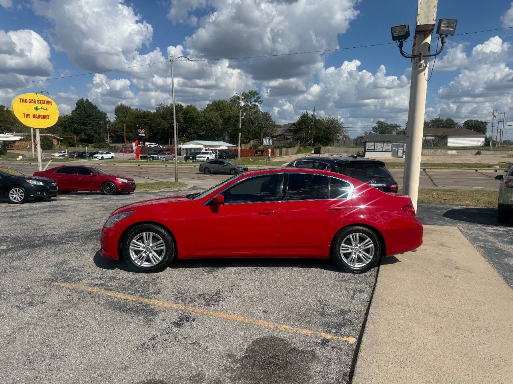 2012 INFINITI G37 Image 3