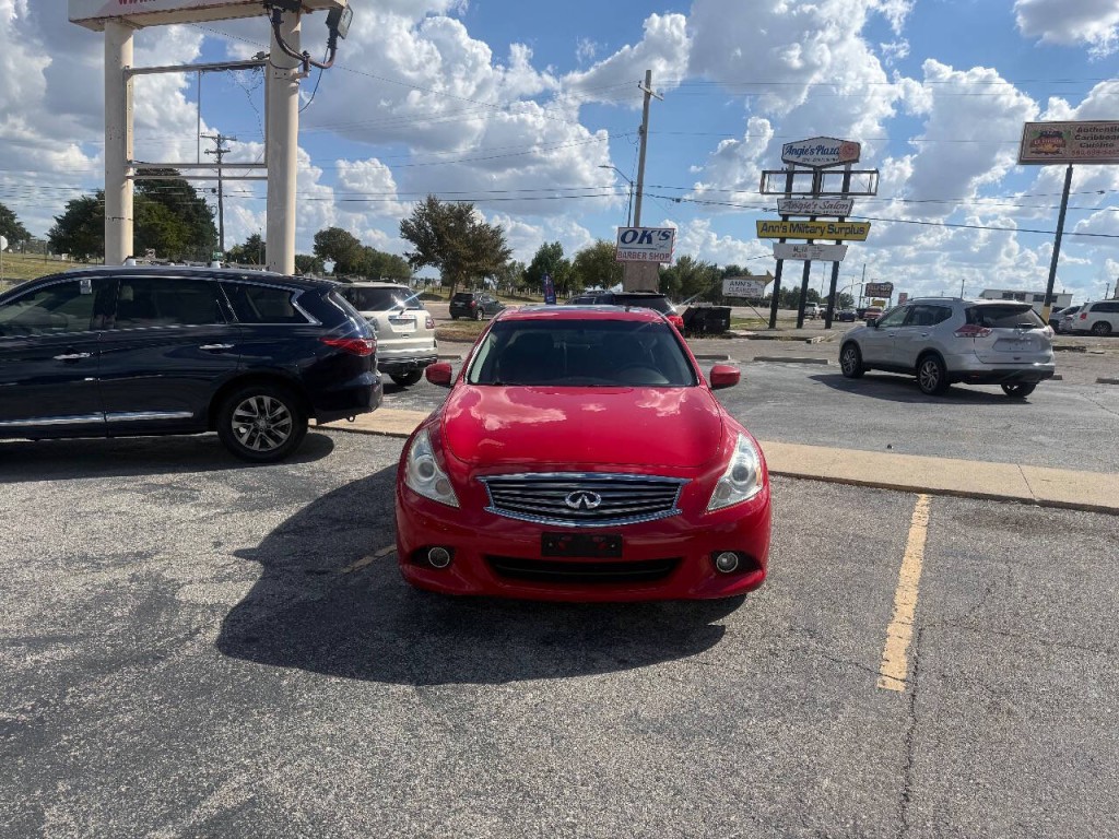 2012 INFINITI G37 Image 9