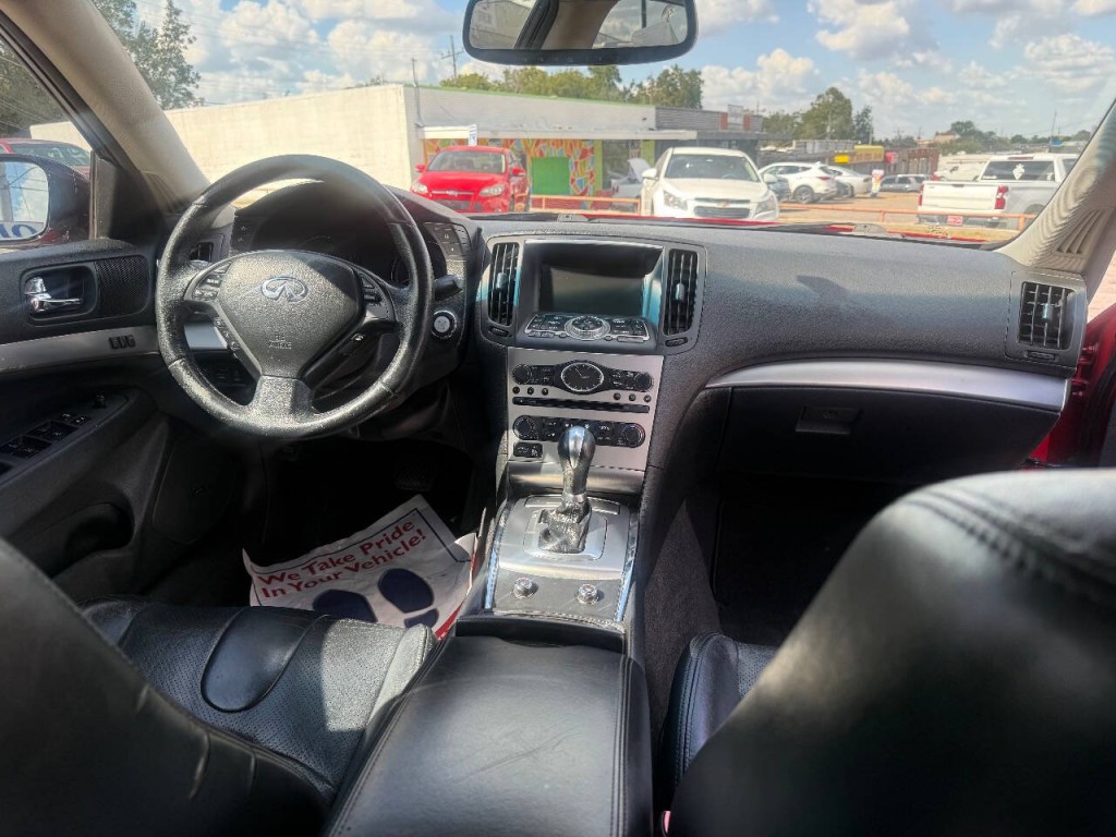 2012 INFINITI G37 Image 12