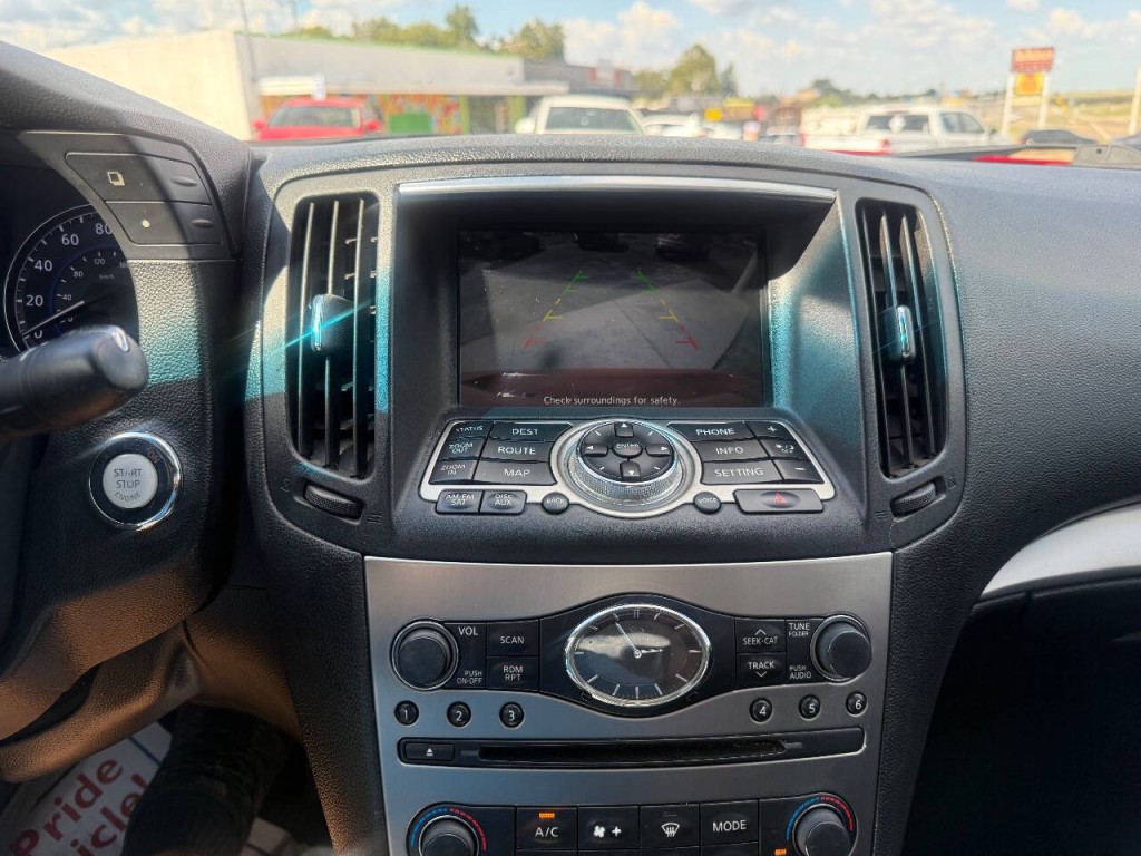 2012 INFINITI G37 Image 14
