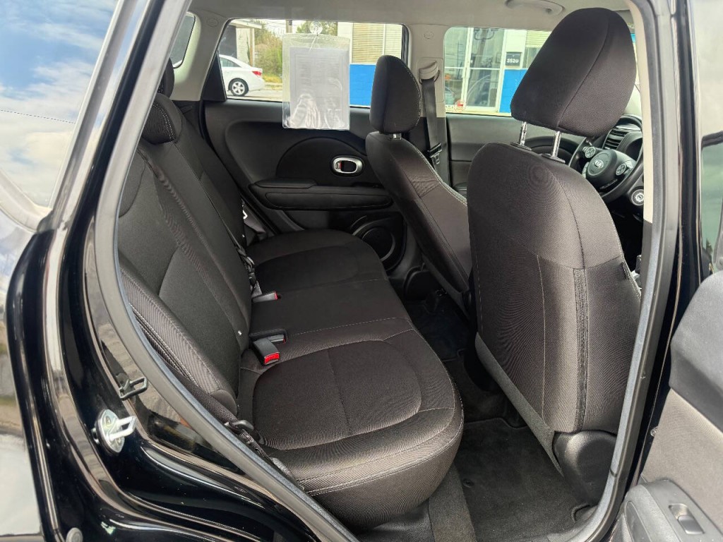 2016 Kia Soul Image 11