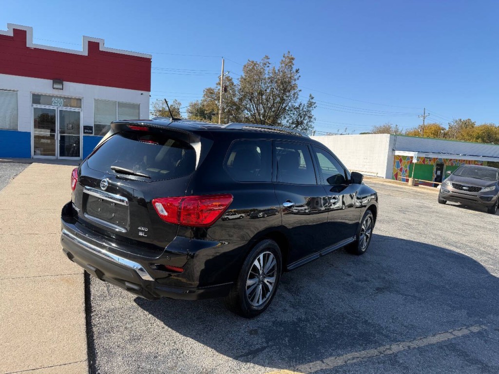 2018 Nissan Pathfinder Image 6