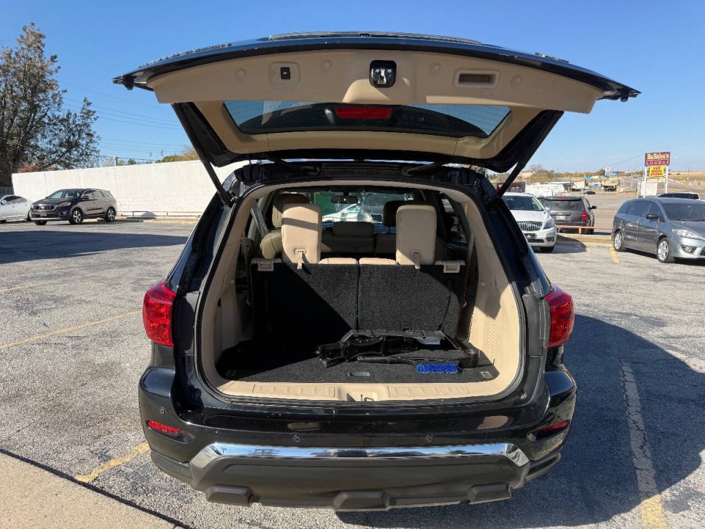 2018 Nissan Pathfinder Image 10
