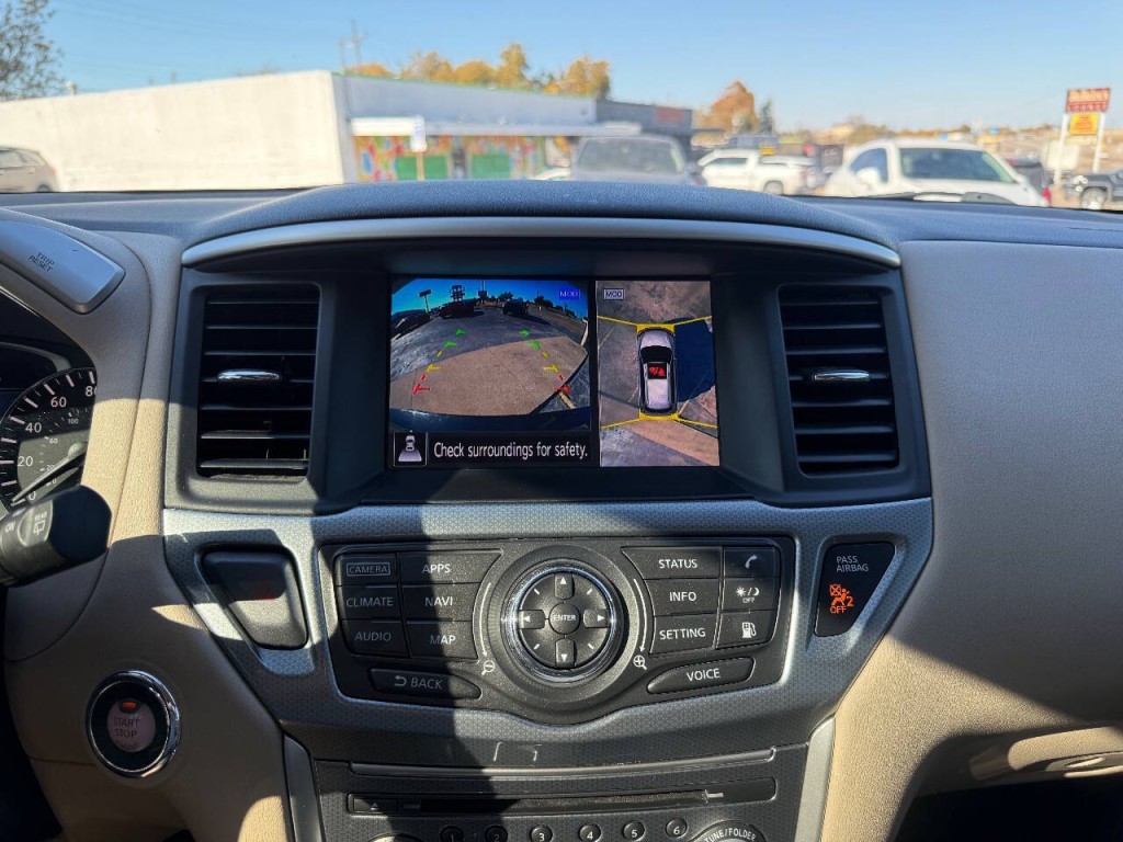 2018 Nissan Pathfinder Image 18