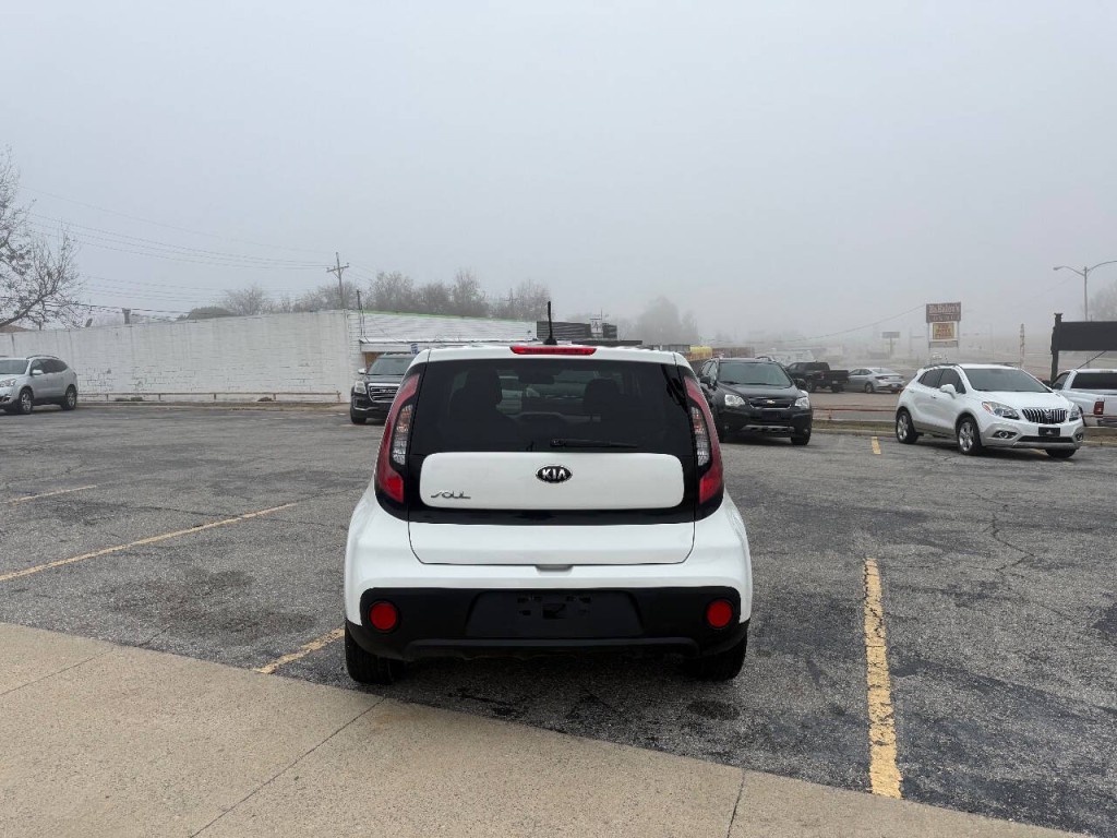 2018 Kia Soul Image 5