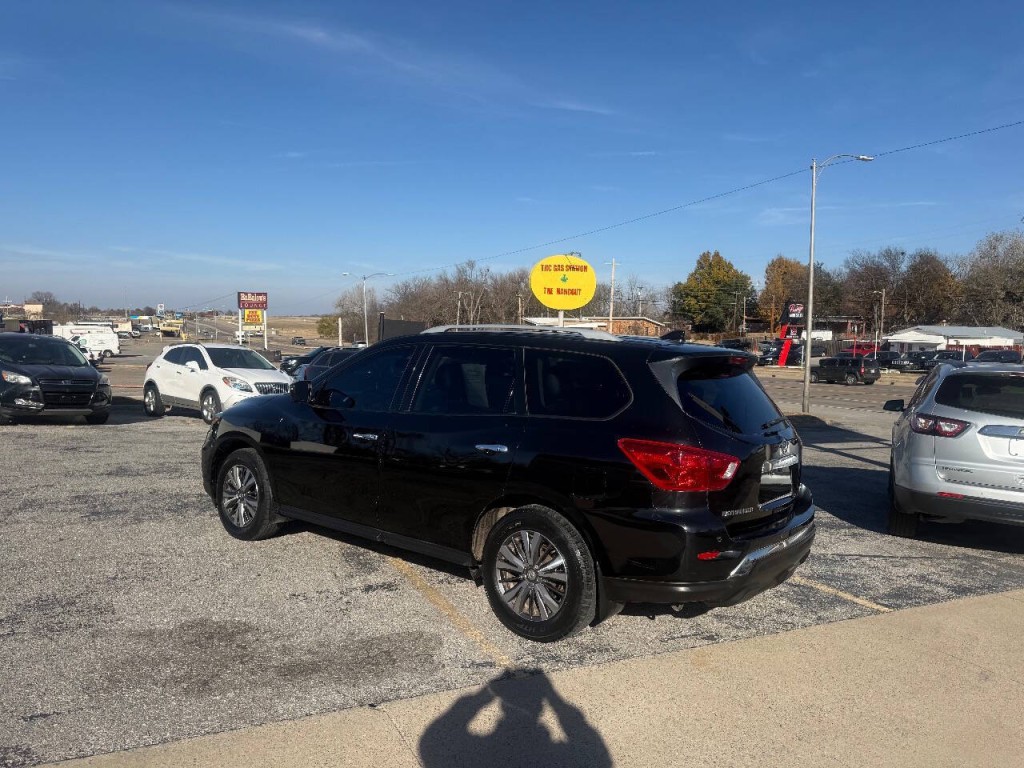 2019 Nissan Pathfinder Image 4