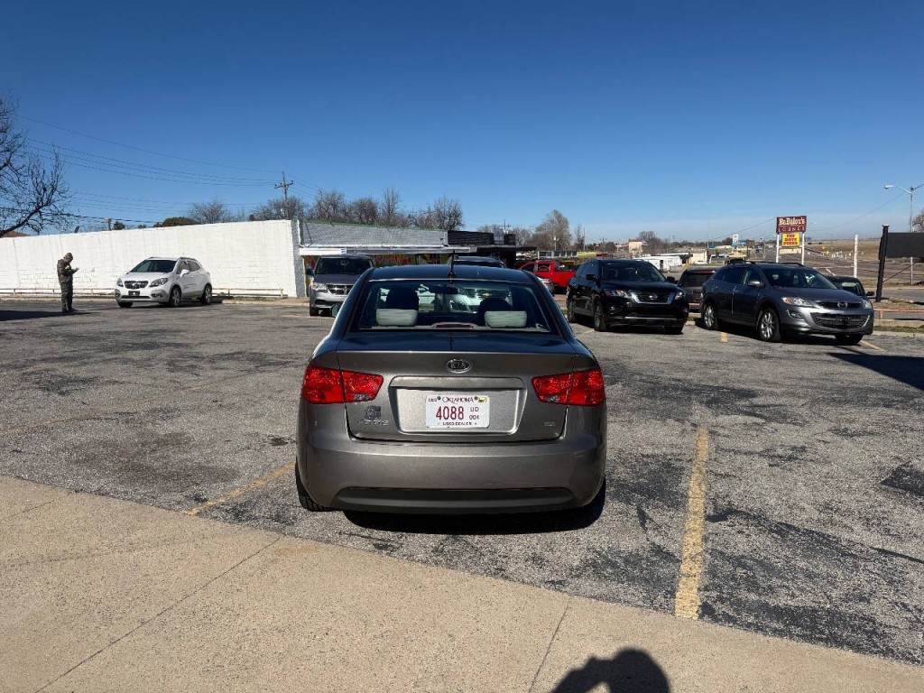 2011 Kia Forte Image 5