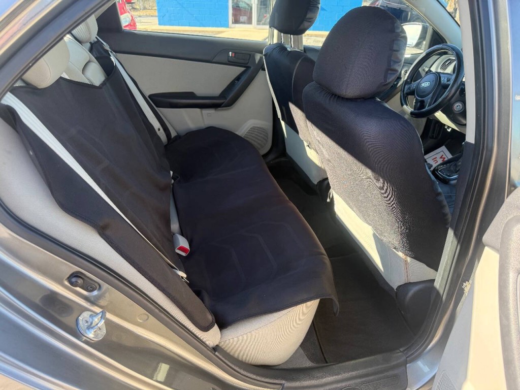 2011 Kia Forte Image 11