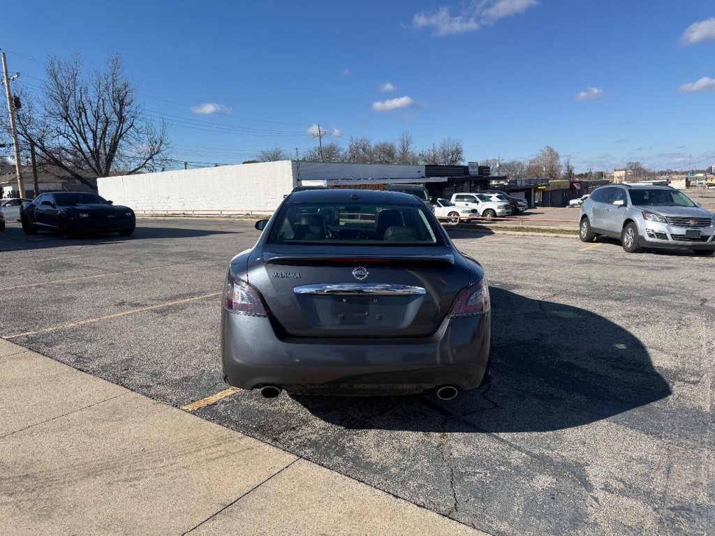 2012 Nissan Maxima Image 5