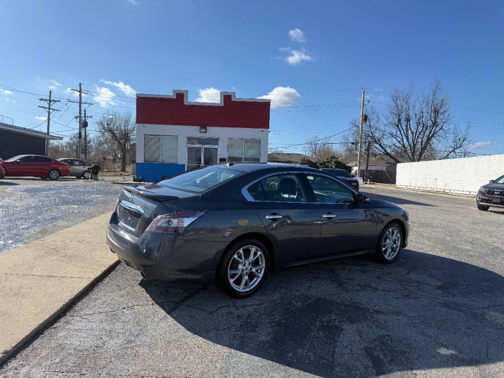 2012 Nissan Maxima Image 6