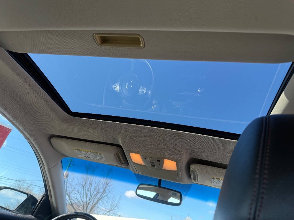 2012 Nissan Maxima Image 13