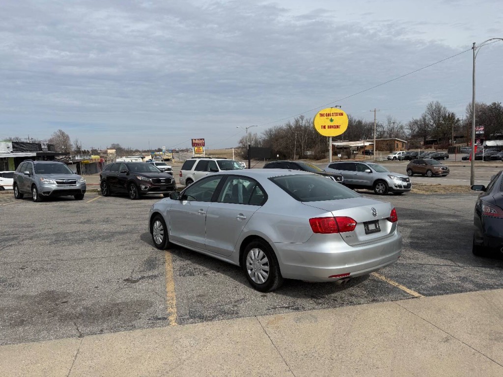 2014 Volkswagen Jetta Image 4