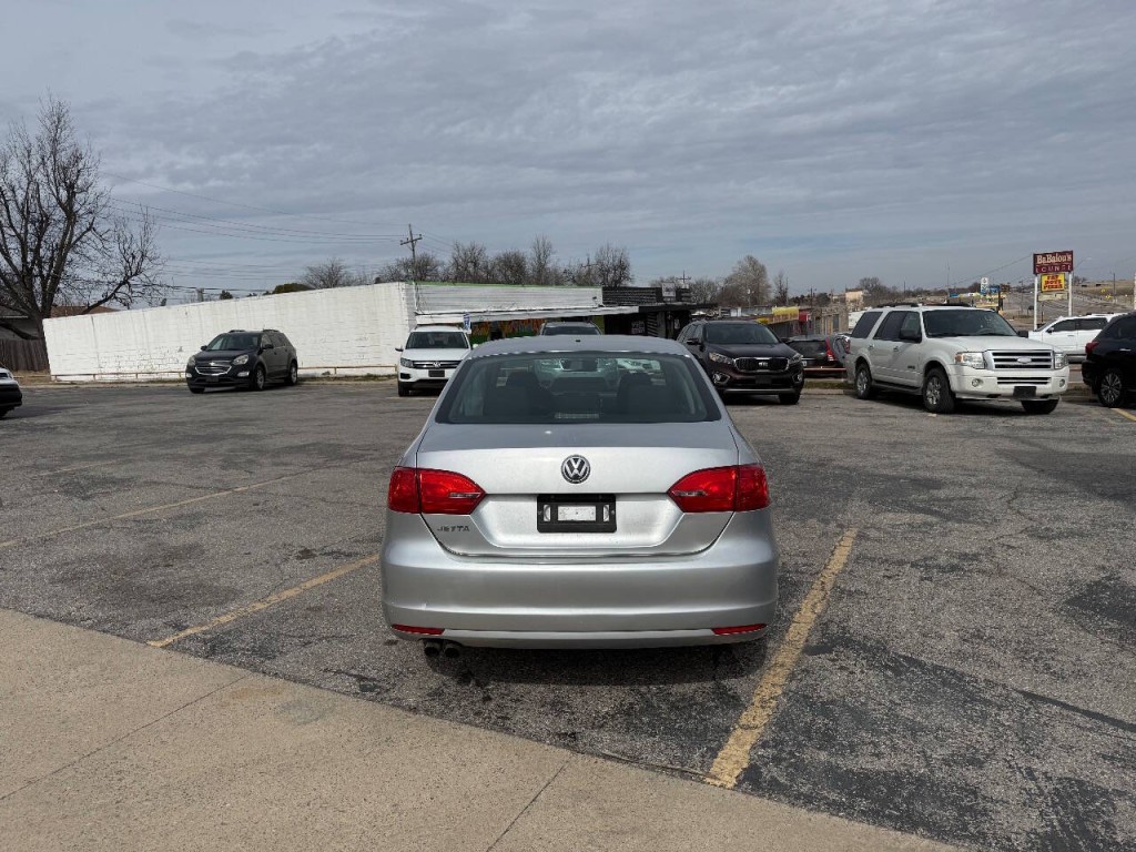 2014 Volkswagen Jetta Image 5