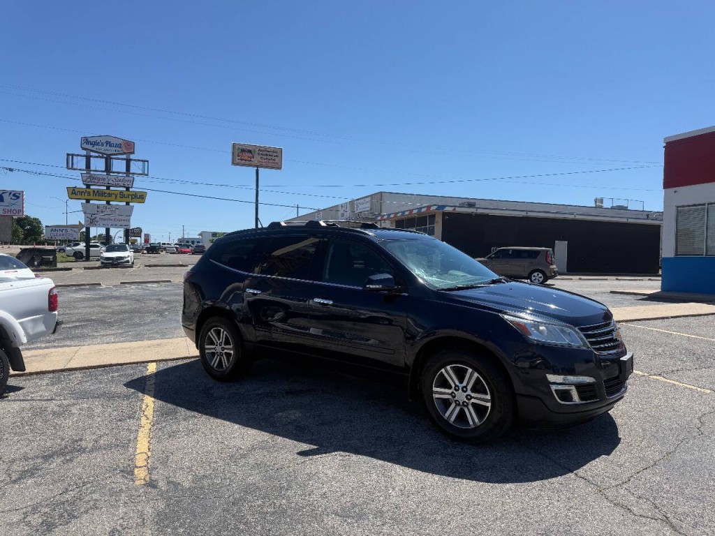 2017 Chevrolet Traverse Image 8
