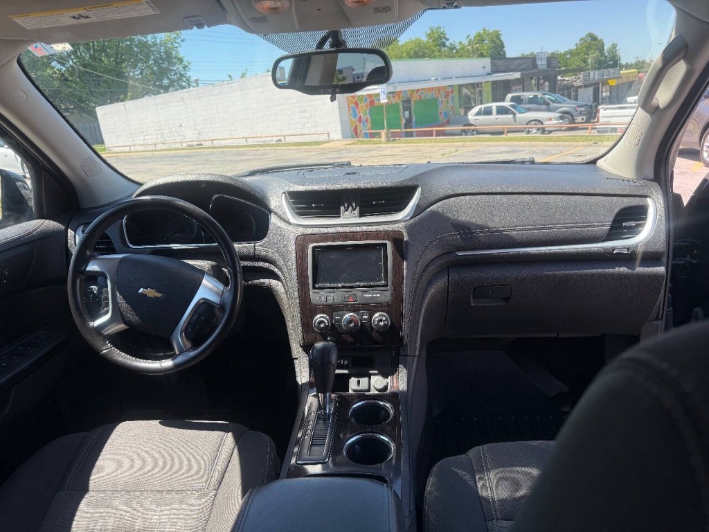 2017 Chevrolet Traverse Image 15