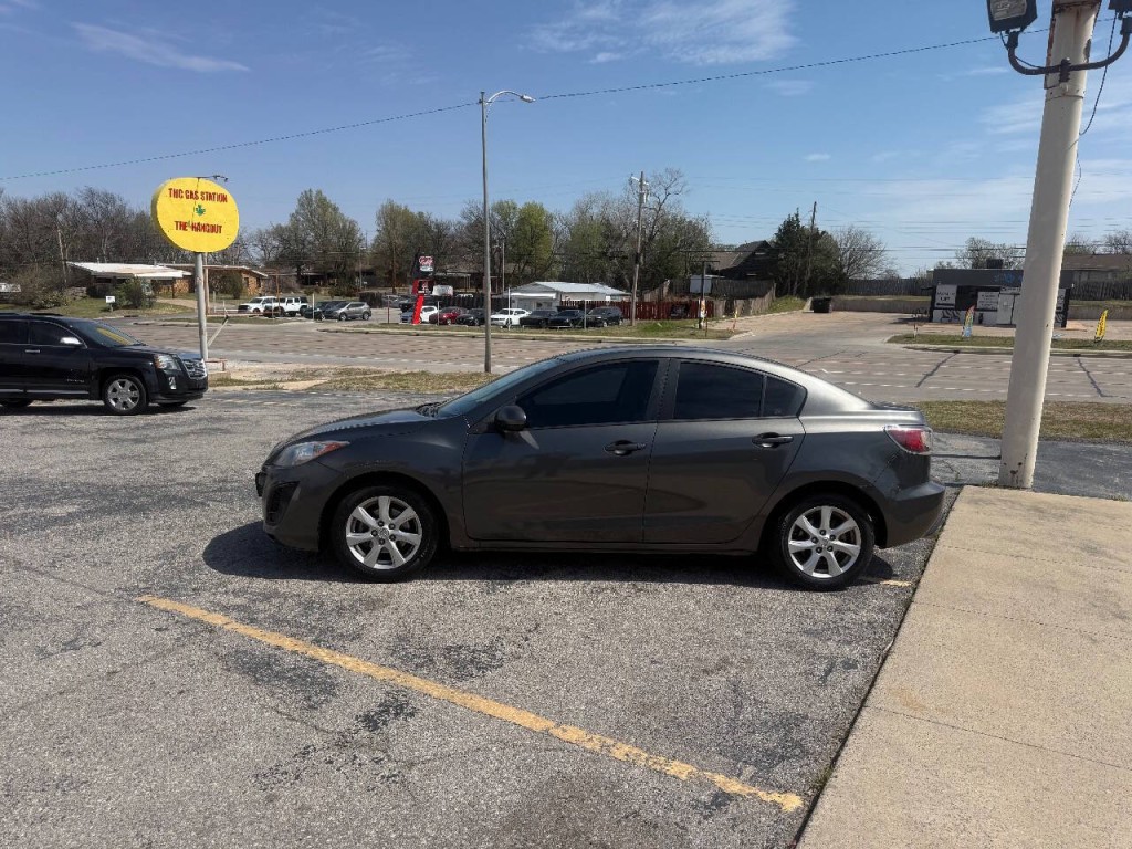 2011 Mazda Mazda3 Image 3