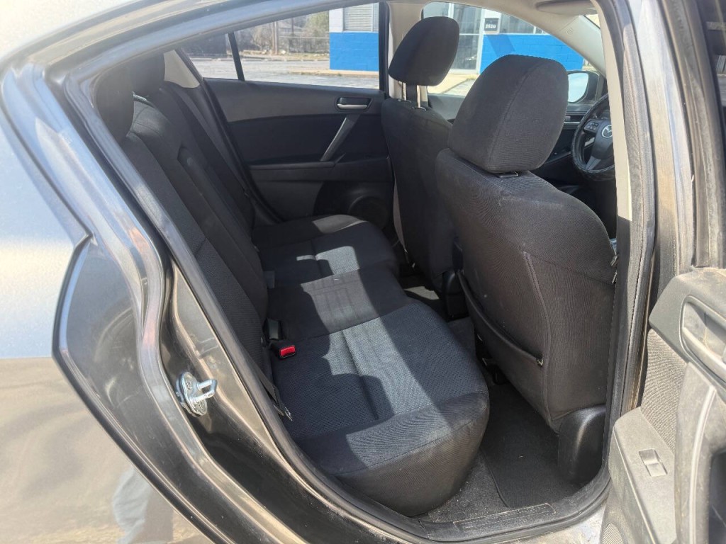 2011 Mazda Mazda3 Image 11