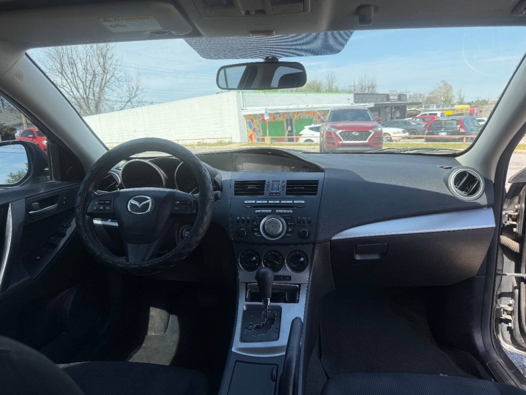 2011 Mazda Mazda3 Image 12