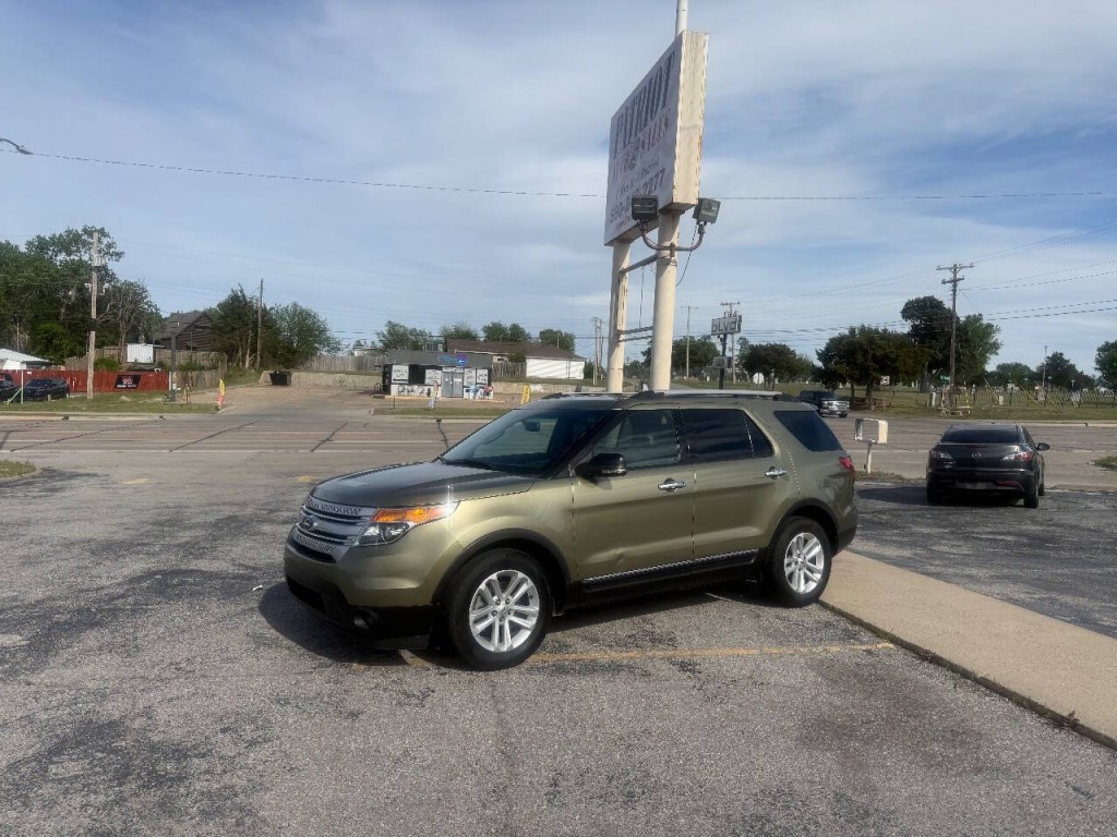 2012 Ford Explorer Image 2