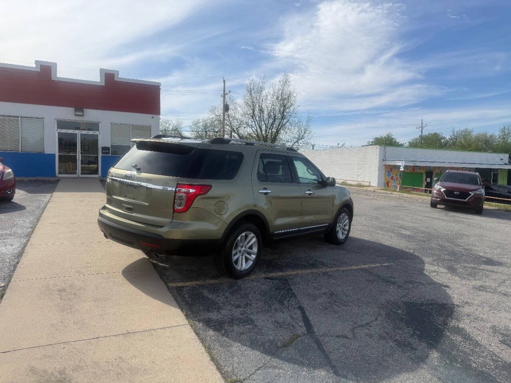 2012 Ford Explorer Image 6