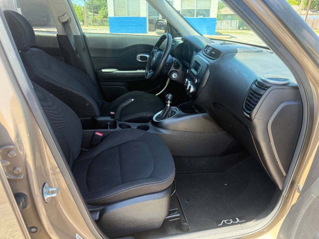 2015 Kia Soul Image 11