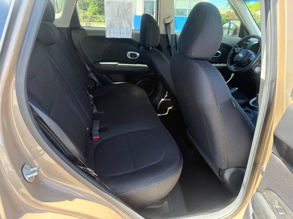 2015 Kia Soul Image 12