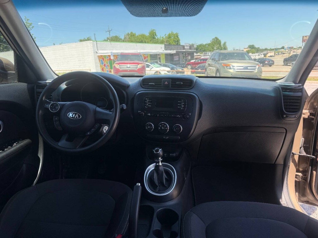 2015 Kia Soul Image 13