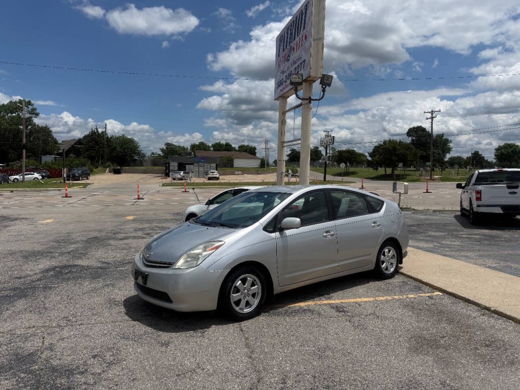 2005 Toyota Prius Image 2