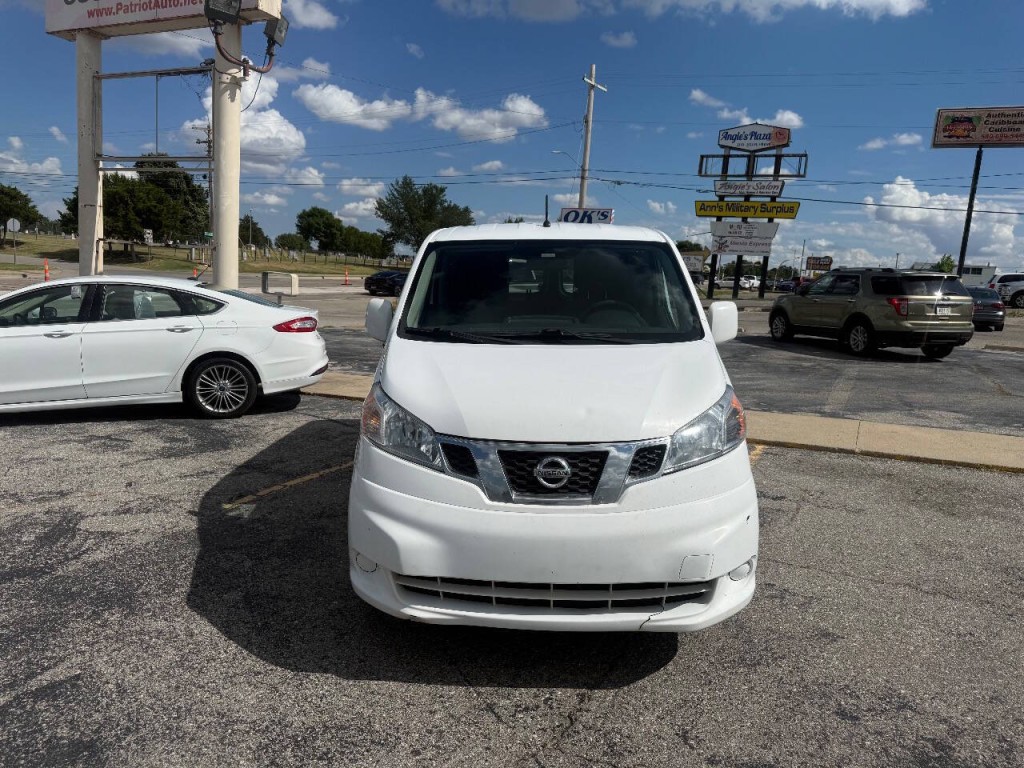 2017 Nissan NV200 Image 9