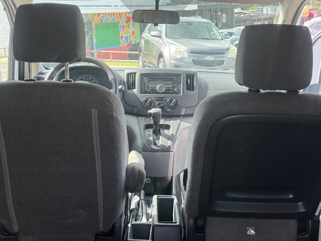 2017 Nissan NV200 Image 13