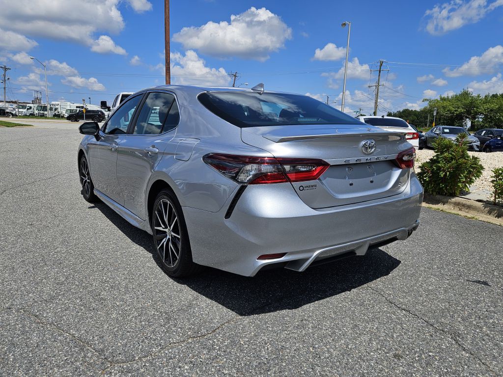 2022 Toyota Camry Image 3