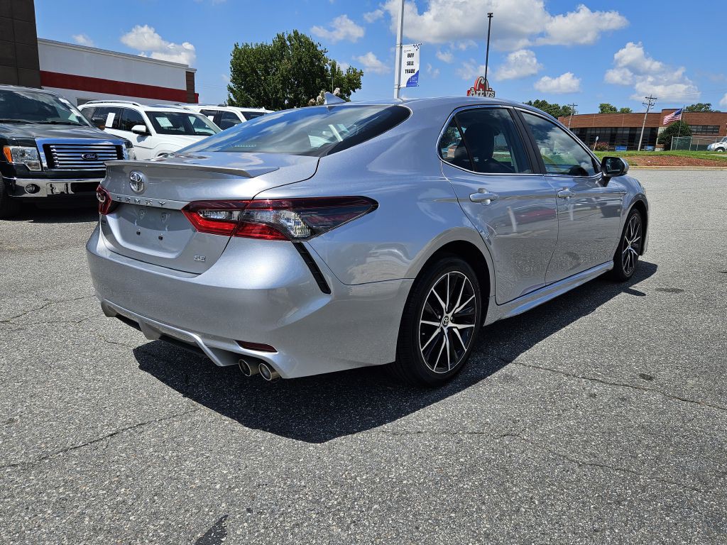 2022 Toyota Camry Image 5