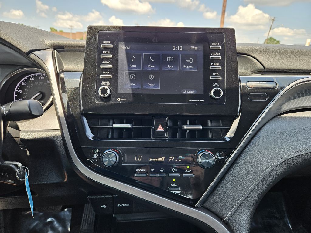 2022 Toyota Camry Image 14